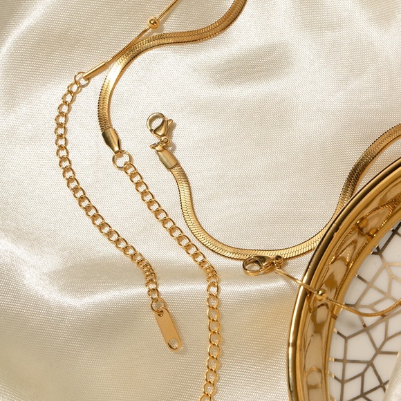 Gold Double Layered Necklace*Layering Necklace*Waterproof and Sweatproof - Picture 7 of 8